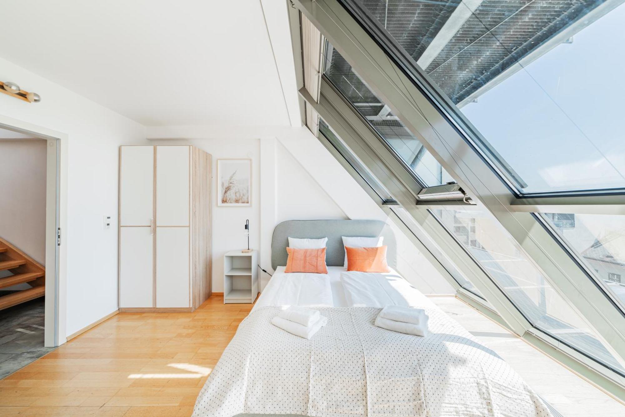 Next To Schoenbrunn - Free Parking !!! * Wien